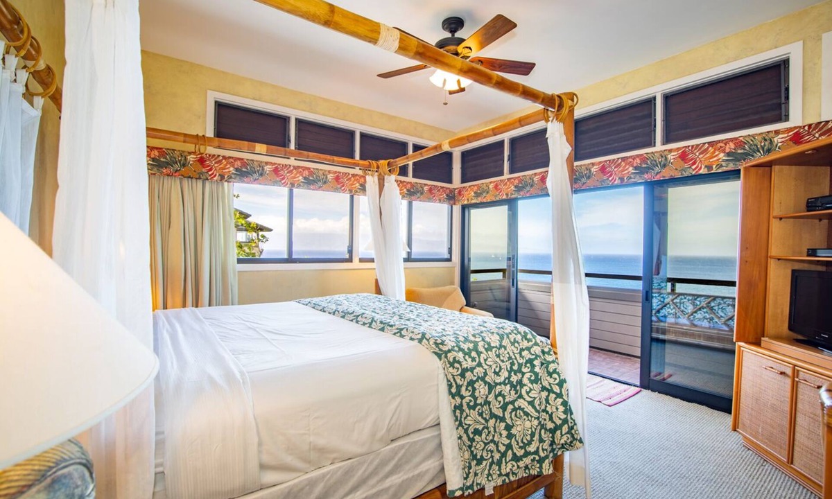 Kapalua Hotel | Stay and Play in Kapalua: Villas for Every Adventurere Near Beaches & Golf