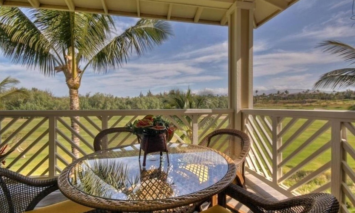 Waikoloa Condo | SUPER SALE AUG 13- SEP 2! Luxury Penthouse, Golf View, Gourmet kitchen, Sleeps 6