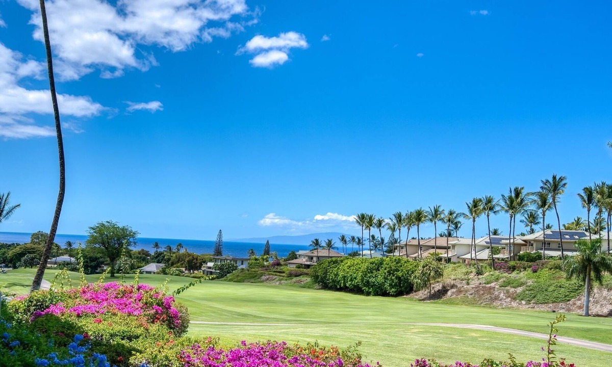 Wailea Condo | Updated Designer Condo w/Ocean Views within five minutes to the beach