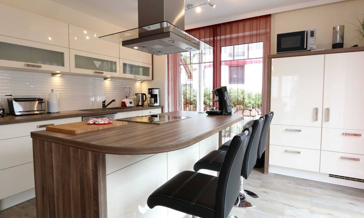 Sellin Apartment | Villa Gina Whg 02 with balcony (south-east) - Villa Gina with 2 exclusive apartments