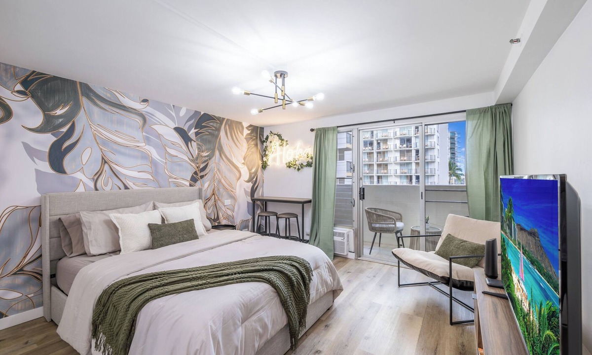 Waikiki Apartment | Waikiki Gem! Renovated, Steps Away From The Beach!