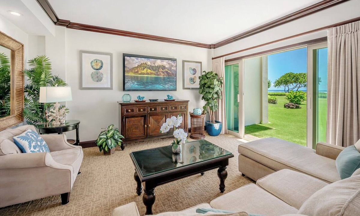 Wailua Condo | Waipouli Beach Resort G101 Oceanfront 2 BD 3 BA