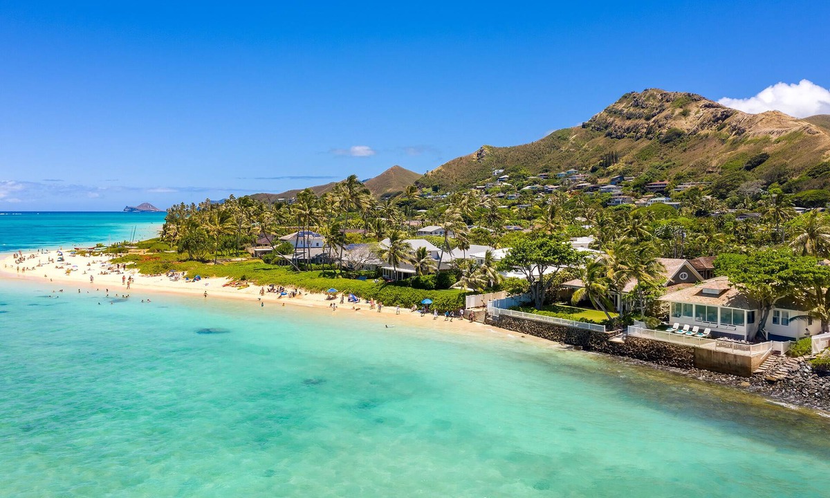 Lanikai House | Walker Beach House - Lanikai Ocean Front Lic.#1990/NUC-1757