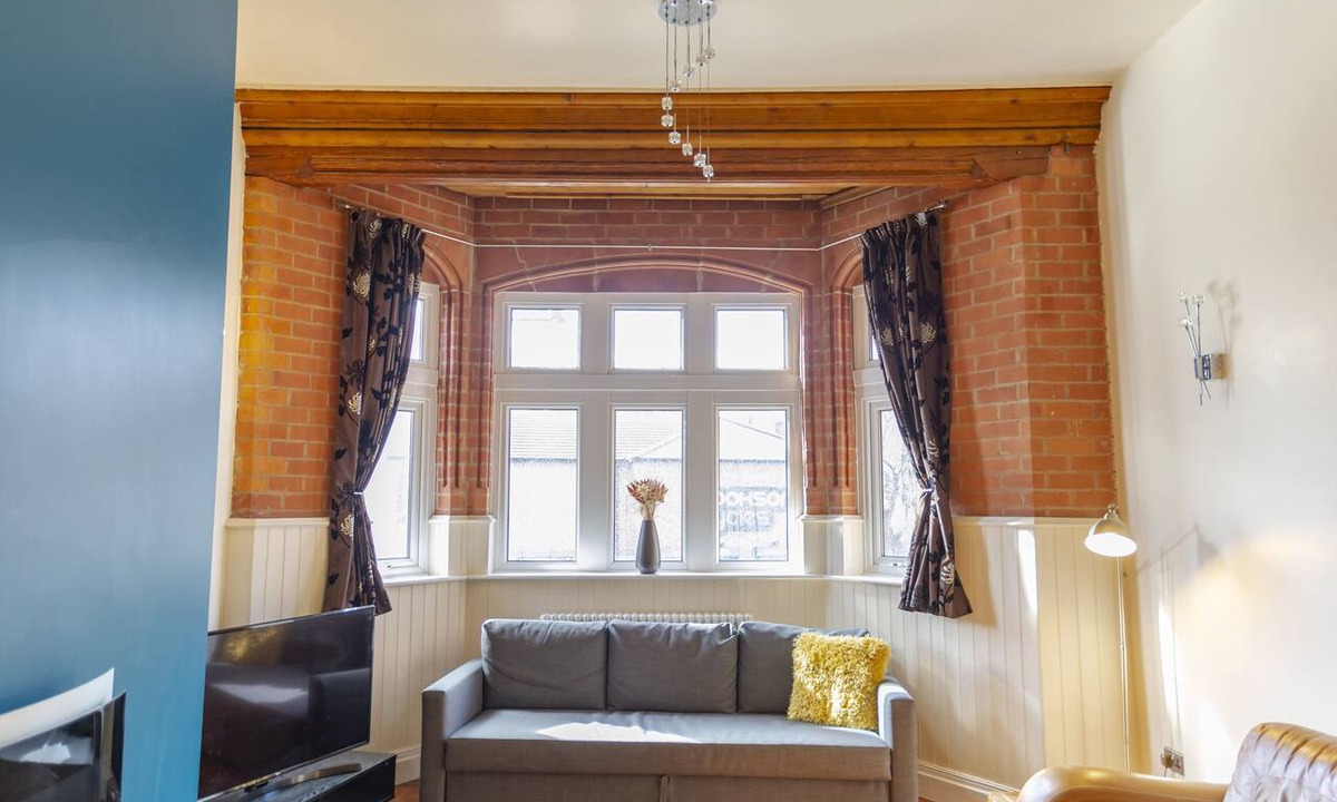 Whitefield Apartment | Whitefield Charm Cozy 2 Bedroom Apartment sleeps 8