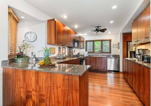 🏖️Air-Conditioned Ocean Front Hawaii Townhome! | Sleeps 6