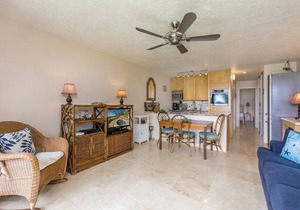 Beachfront condo with ocean views, pool and hot tub summer deals