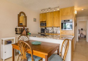 Beachfront condo with ocean views, pool and hot tub summer deals