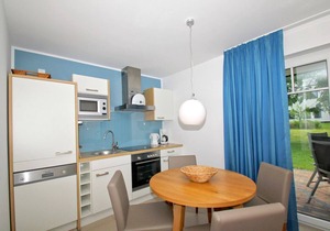Beachfront vacation rental with a terrace, access to the pool and sauna - Rex Rugia H-1010 - in Göhren