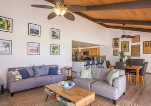 🏖️Keauhou Condo Sleeps 4 | Lanai, Golf Views & A/C