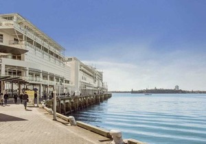 Luxury 3br Waterfront Penthouse in Auckland