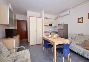 Studio with air conditioning and balcony in Bibione