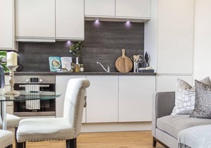 Tranquil Two Bedroom Apartment in Hammersmith in Greater London