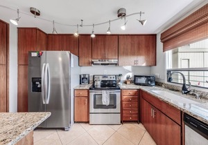 Wailea Ekolu #501 Panoramic Ocean View, Ground Floor, Wifi, A/C, Near Beach