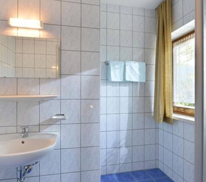 Familienzimmer Dusche Wc Balkon Hp Kurz Gasthof Gruberhof 