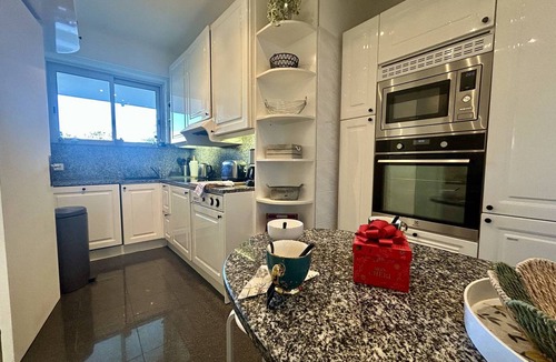 Villeneuve Loubet Beach Apartment | 2-Room Apt in Villeneuve: AC, Sleeps 4