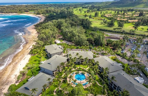Kahuku Villa | 2 Villas in 1 | Oceanfront 3BR+Studio for 12