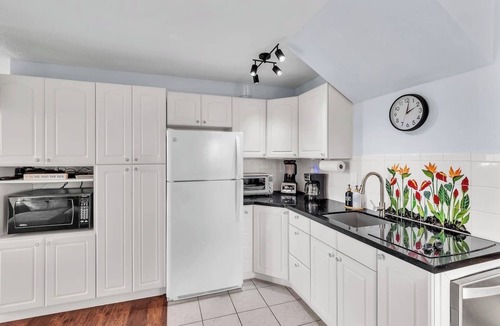 Punaluu Condo | #57 Beautifully Remodeled Studio