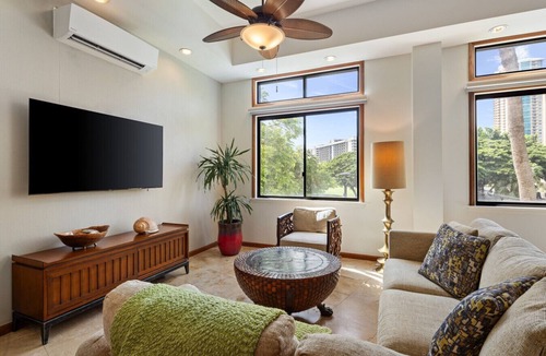 Waikiki Bed & Breakfast | 8 Person Suite- 2BR/2.5Bath-Very Spacious near Waikiki Beach