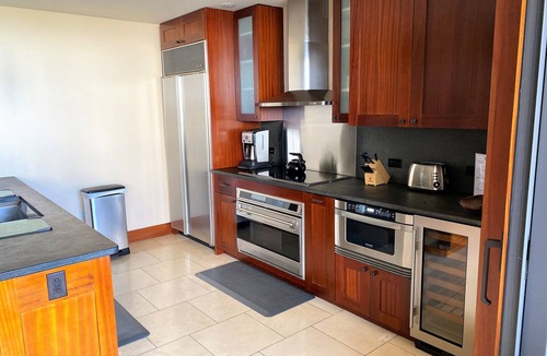 Ko Olina Villa | Alluring and Elegant Ocean View Luxurious Beach Villa in Ko Olina