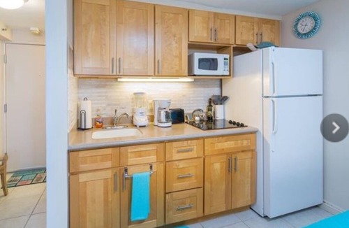Waikiki Apartment | Aloha Suite Near the Sea III - 2 Block Walk to Beach!