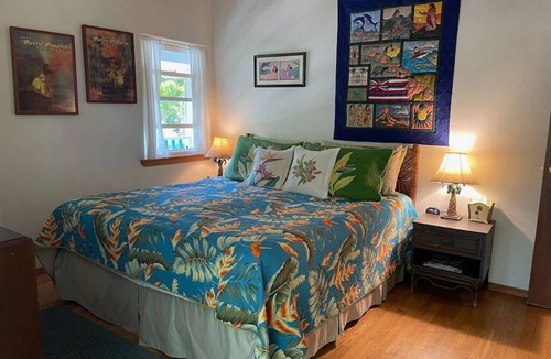 Keaau Bed & Breakfast | Aloha Suite: Watch Whales, Breakfast included at Ala Kai Bed and Breakfast