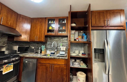 Waikiki Apartment | Aloha Waikiki Condo 2Beds, 2Baths, Free Parking.