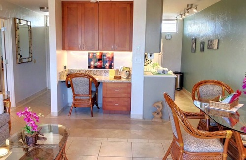 Kihei Condo | AMAZING HOTEL ZONED BEACH FRONT CONDO ON SUGAR BEACH. RESERVE WITH CONFIDENCE!