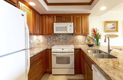 Kihei Condo | Amazing OceanView, Best, Front Row, Retractable Awning for Lanai! Relax, Enjoy!