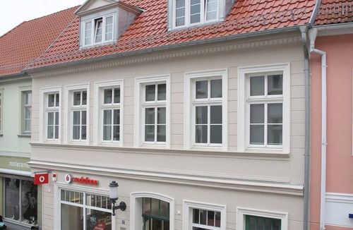 Greifswald Apartment | Apartment 2 - HGW apartments on the market Leila Leide