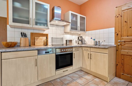 Krakvitz Apartment | Apartment "Laubfrosch" with Private Outdoor Terrace in the Garden