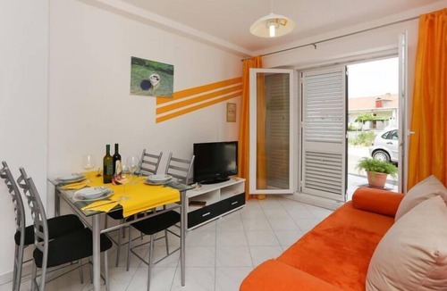 Babin Kuk Apartment | Apartments Pojko - One-Bedroom Apartment with Terrace (Yellow)