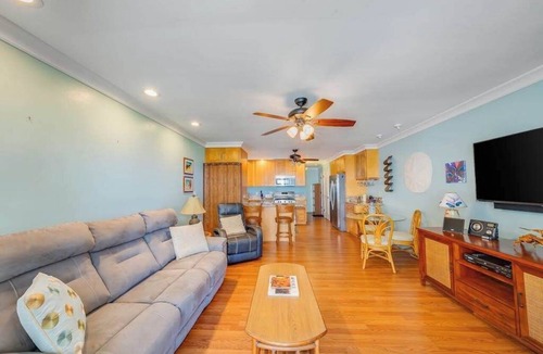 Ualapue Apartment | August Special! Unwind in an Ocean-View Condo with Private Balcony & Shared Pool
