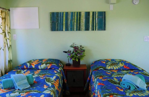 Huelo Resort | Bamboo Room Farm Stay in Haiku on Road to Hana