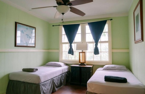 Wailuku Hostel | Banana Bungalow Maui Hostel