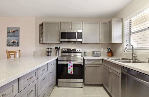 Waikoloa Village Condo | BBQ & pool access, Beach Gear, Washer/Dryer, 2 Bdr