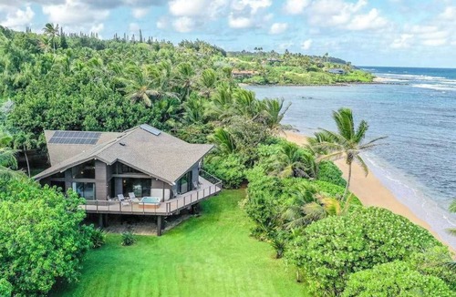 Anahola House | Beachfront Anahola Home with Ocean Views, Hot Tub & Beach Gear