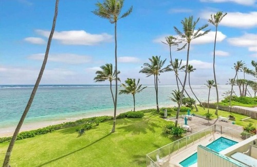 Punaluu Condo | Beachfront Condo with Stunning Views