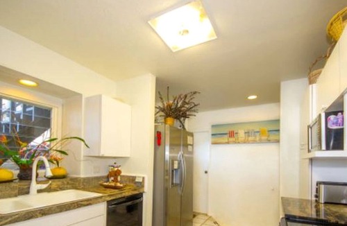 Anahola House | Beachfront Cottage Rental with Snorkeling near Anahola, Hawaii