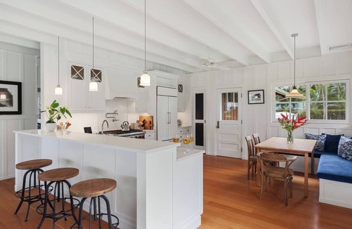 Hanalei House | Beachfront Paradise: Spectacular Hanalei Bay Retreat with Stunning Views