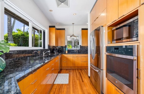 Hawaii Loa Ridge House | Beachfront & Short Drive to Waikiki