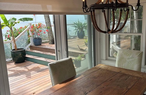 Hawaii Loa Ridge House | Beachfront South Shore Retreat with Stunning Ocean View Deck, Surf Near Waikiki