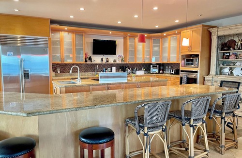 Ewa Villa | Beachfront villa. Tropical retreat.