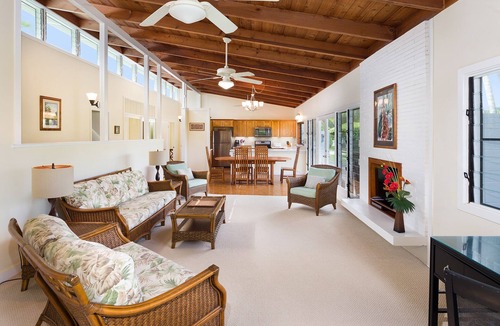 Kailua House | Beachside Kailua AC - DATES AVAIL incl Christmas! Min Stay 7 Nights-CONTACT HOST