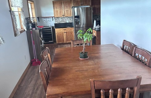 Discovery Harbour House | Beautiful 3-bedroom house in soothing Naalehu for your getaway
