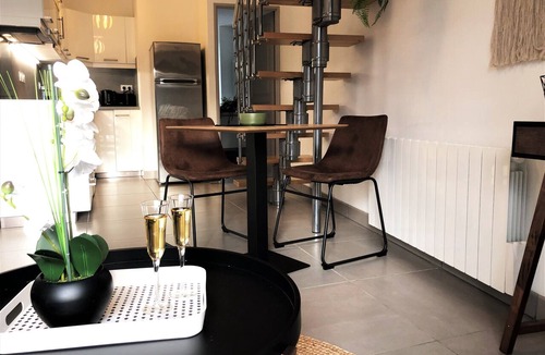 Aix-les-Bains Apartment | Beautiful duplex, air-conditioned, panoramic lake view, quality fittings, close to town center