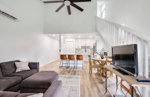 Kahuku Condo | Beautifully Renovated 2-bedroom condo with AC, sleeps 6, North Shore Oahu
