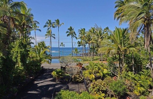 Hilo House | Best Hilo Location @ Richardsons Beach Park, Swimming, Snorkeling Sleeps 8-Save$