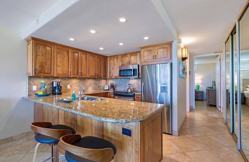 Honokowai Condo | Best Papakea Location - Incredible Ocean View - Fully Renovated