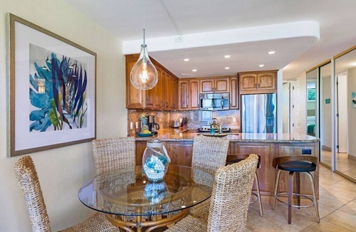 Honokowai Condo | Best Papakea Location - Incredible Ocean View - Fully Renovated