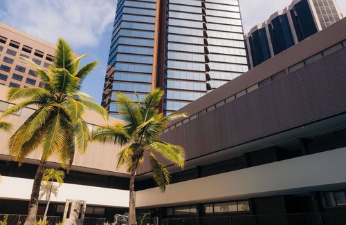 Downtown Honolulu Apartment | Bishop Suites At The Executive Centre
